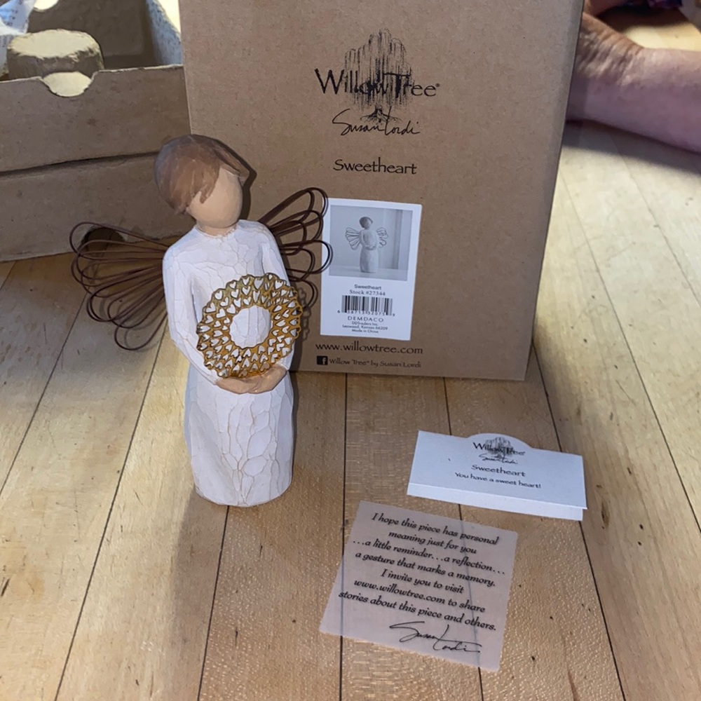 Willow Tree Angel Sweetheart